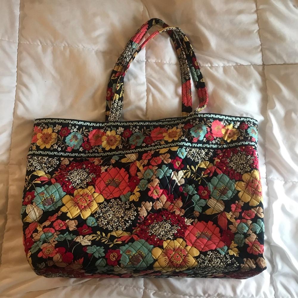 Large Vera Bradley tote